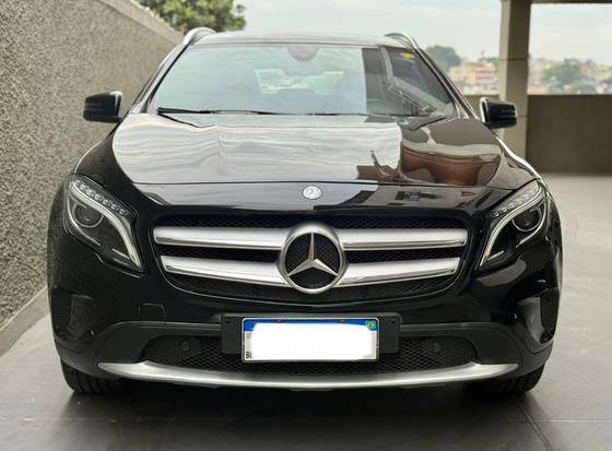 MERCEDES-BENZ GLA 200 1.6 CGI ADVANCE 16V TURBO FLEX 4P AUTOMÁTICO